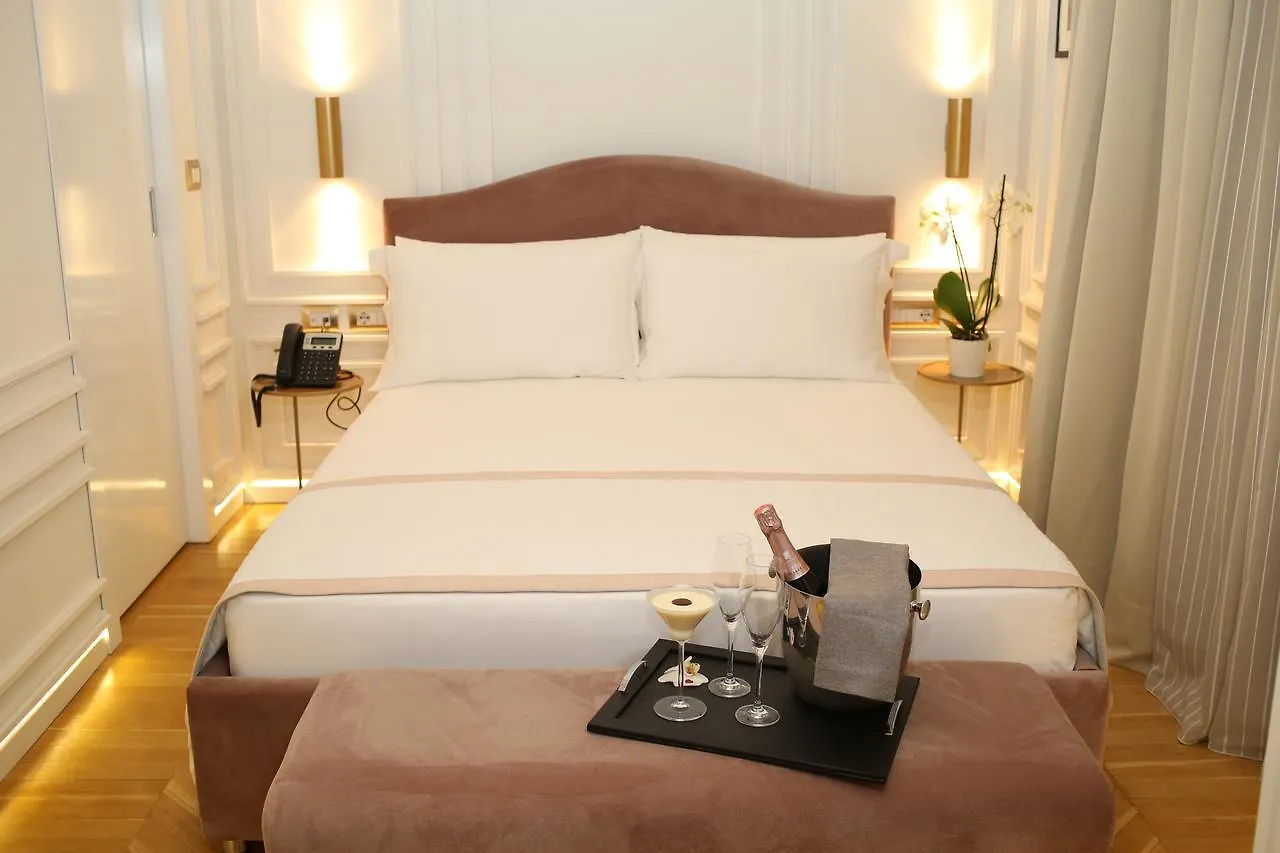 ****  Neranxi Boutique Hotel - Ish Divina אלבניה